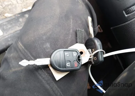 2014 Ford Mustang V6 Premium z USA, uszkodzony, nr VIN 1ZVBP8AM7E5218433